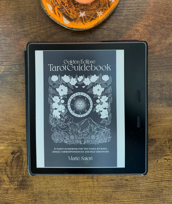 [Kindle] Golden Eclipse Tarot Guidebook