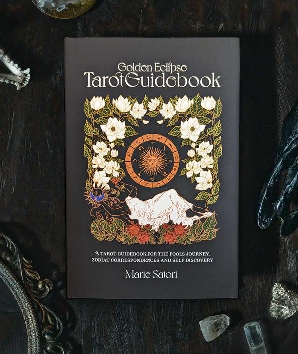 [Linen Wrap Hardcover] Golden Eclipse® Tarot Guidebook